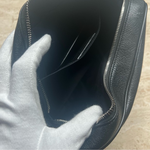 Yves Saint Laurent Lou Camera Bag Smooth Black Nero Leather - Picture 3 of 5